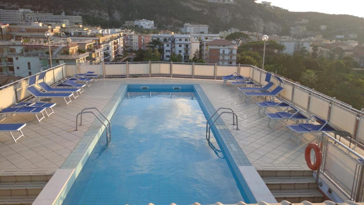 Grand Hotel Cesare Augusto Сорренто Екстер'єр фото